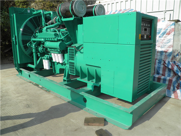 赤坎出租发电机 发电机组厂家：柴油发电机组的控制屏的作用是什么？